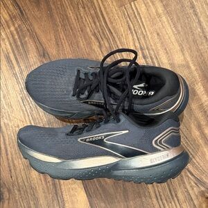 Brooks glycerin 21 copper and gold shoes size 8.5 B